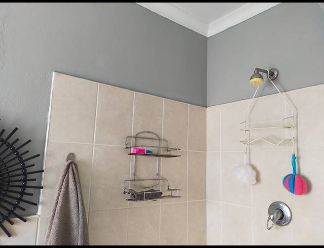 3 BEDROOM HOUSE FOR SALE IN RIVERSDALE